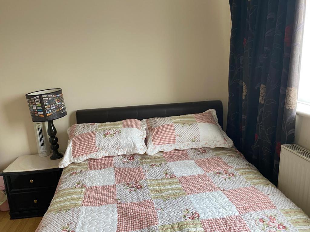 Specious Room In Northolt Northolt  Buitenkant foto